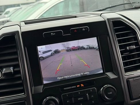 Used 2019 Ford F150 XLT w/ Trailer Tow Package image 4