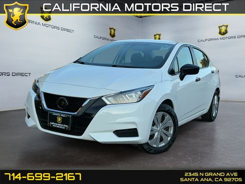 Used 2020 Nissan Versa S image 1