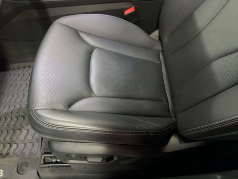 Used 2023 Audi Q8 Prestige w/ Prestige Package image 14