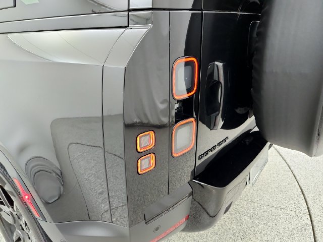 New 2026 Land Rover Defender 110 S AWD/4WD image 30