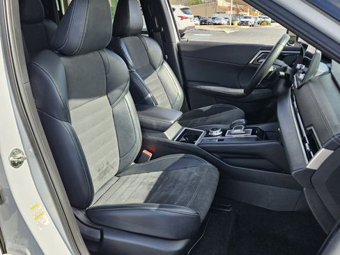 Used 2024 Mitsubishi Outlander SE image 18