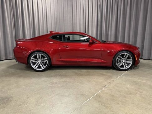 Used 2017 Chevrolet Camaro LT image 4