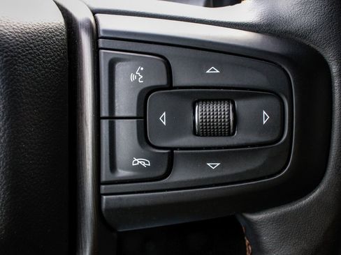 Used 2024 GMC Sierra 1500 AT4 w/ Technology Package image 28