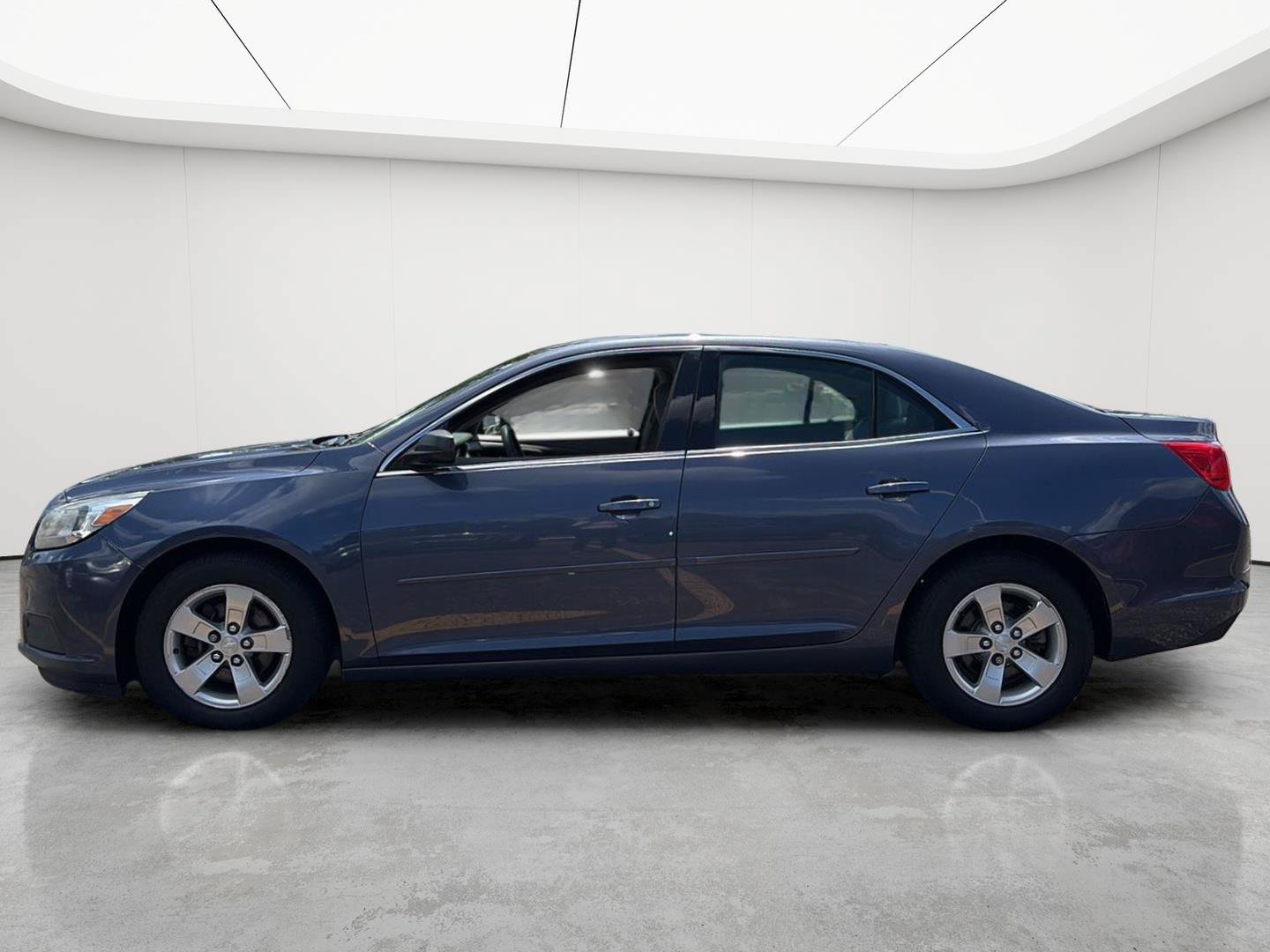 Used 2013 Chevrolet Malibu LS w/ Protection Package FWD image 5