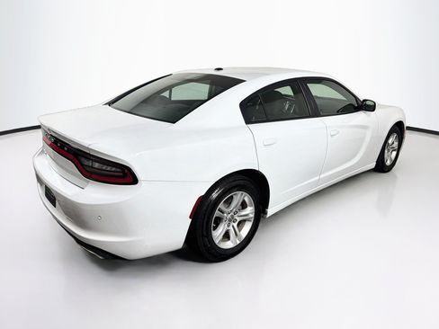 Used 2022 Dodge Charger SXT RWD image 9