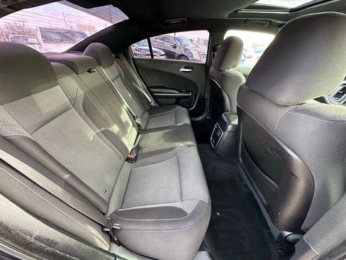 Used 2019 Dodge Charger SXT image 14