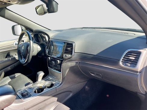 Used 2021 Jeep Grand Cherokee Limited image 29