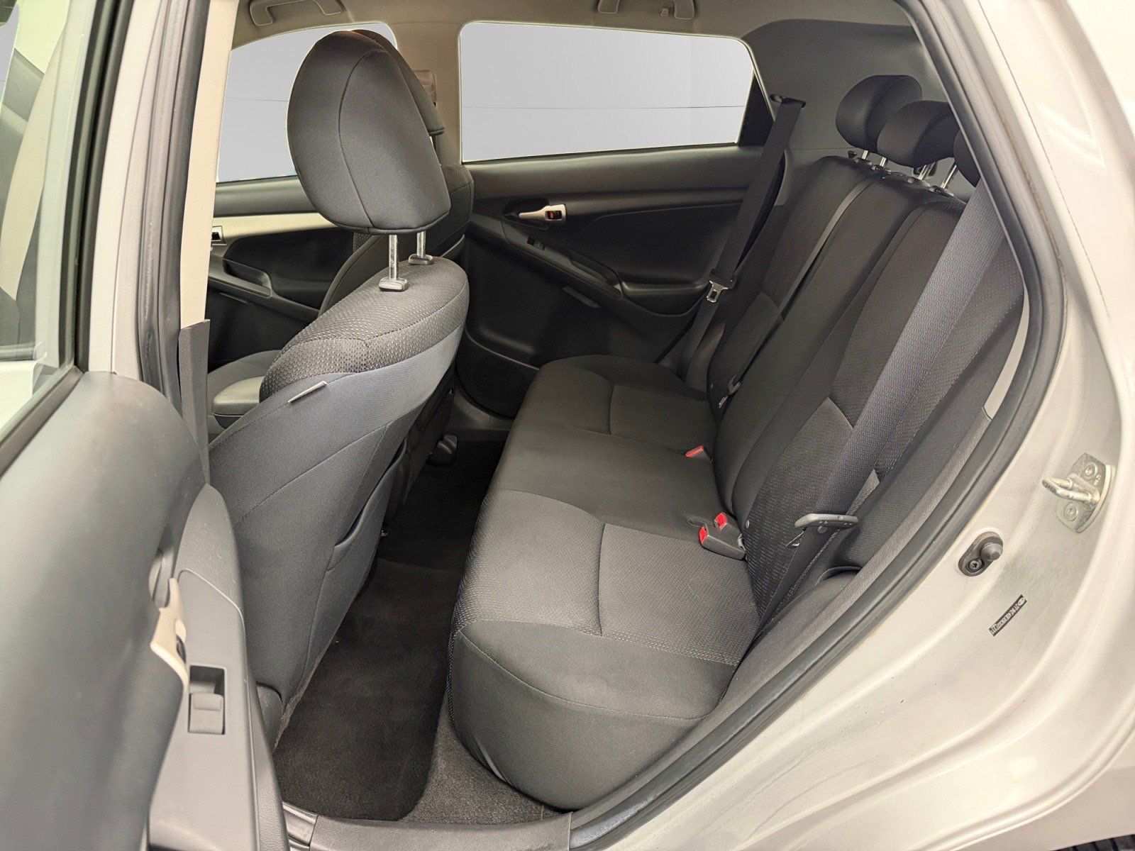 Used 2009 Toyota Matrix S w/ All Weather Guard Pkg FWD image 13