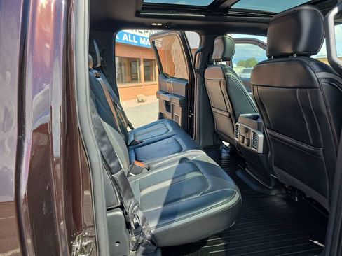 Used 2018 Ford F150 Platinum w/ Equipment Group 701A Luxury AWD/4WD image 34