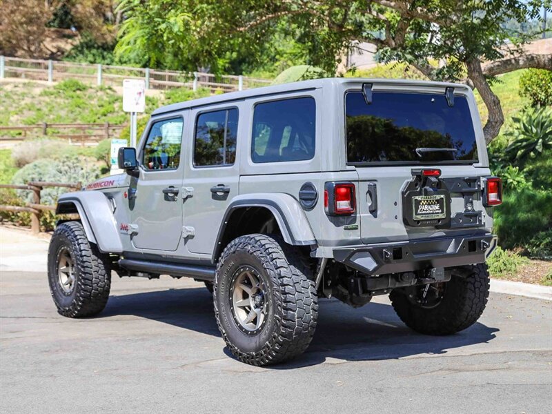 Used 2022 Jeep Wrangler Unlimited Rubicon w/ LED Lighting Group AWD/4WD image 3
