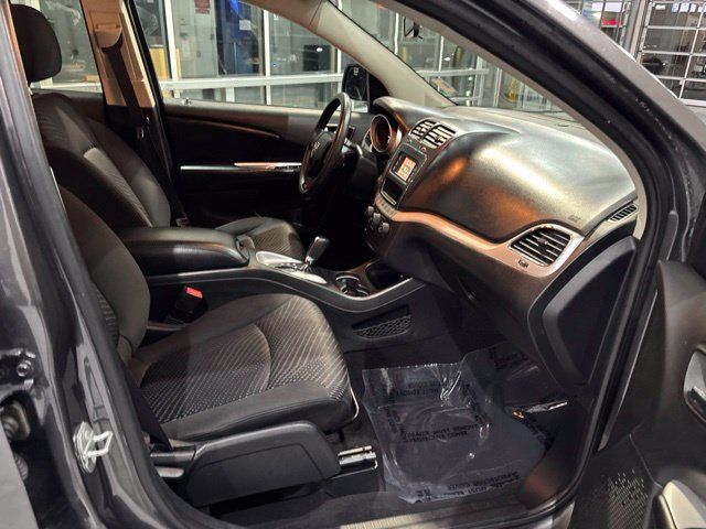 Used 2016 Dodge Journey SXT FWD image 16
