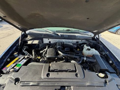 Used 2012 Ford Expedition XLT image 27