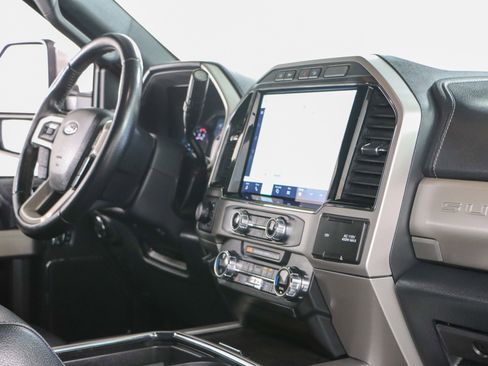 Used 2022 Ford F250 Lariat w/ Lariat Ultimate Package image 27