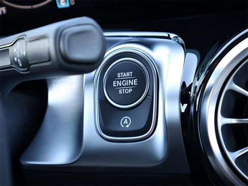 New 2026 Mercedes-Benz GLB 250 4MATIC image 29