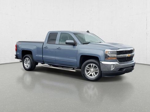 Used 2016 Chevrolet Silverado 1500 LT w/ All Star Edition AWD/4WD image 2