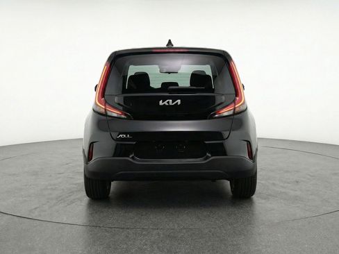 Used 2025 Kia Soul LX w/ LX Technology Package image 7