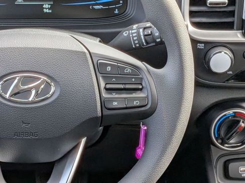 New 2026 Hyundai Venue SE image 20