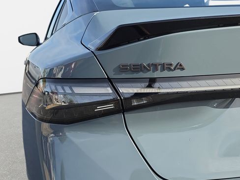 New 2026 Nissan Sentra SR w/ Floor Mat Package FWD image 30