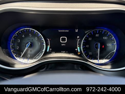 Used 2024 Chrysler Pacifica Touring-L FWD image 15