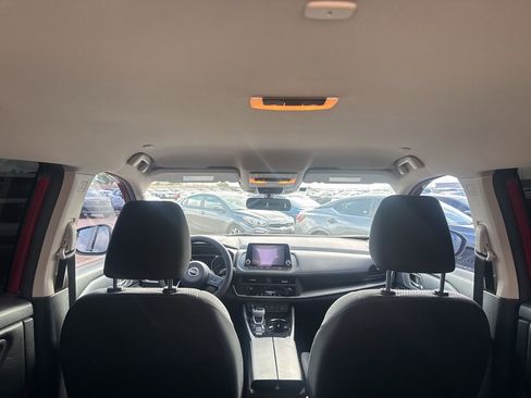 Certified 2024 Nissan Rogue SV image 32