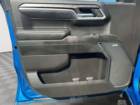 Used 2022 Chevrolet Silverado 1500 LTZ w/ LTZ Premium Package AWD/4WD image 16