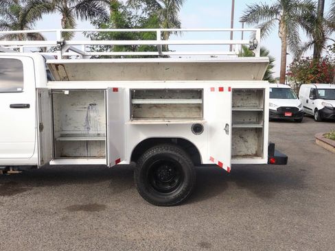 Used 2015 RAM 3500 Tradesman w/ Chrome Appearance Group AWD/4WD image 6