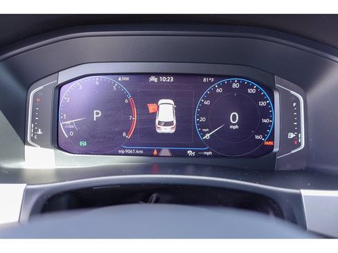 Used 2021 Volkswagen Atlas Cross Sport SEL FWD image 16