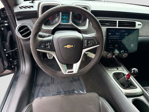 Used 2015 Chevrolet Camaro Z/28 image 16