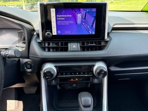 Certified 2025 Toyota RAV4 XLE AWD/4WD image 26