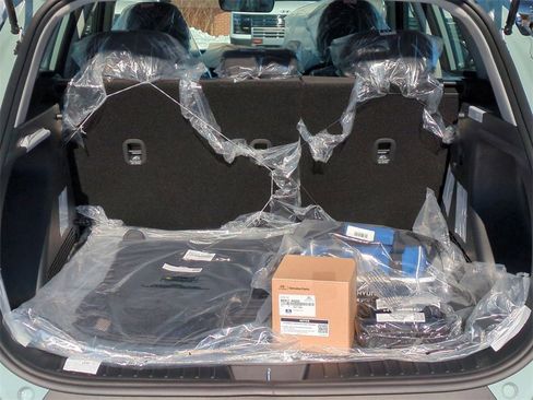 New 2026 Hyundai Kona SE image 24