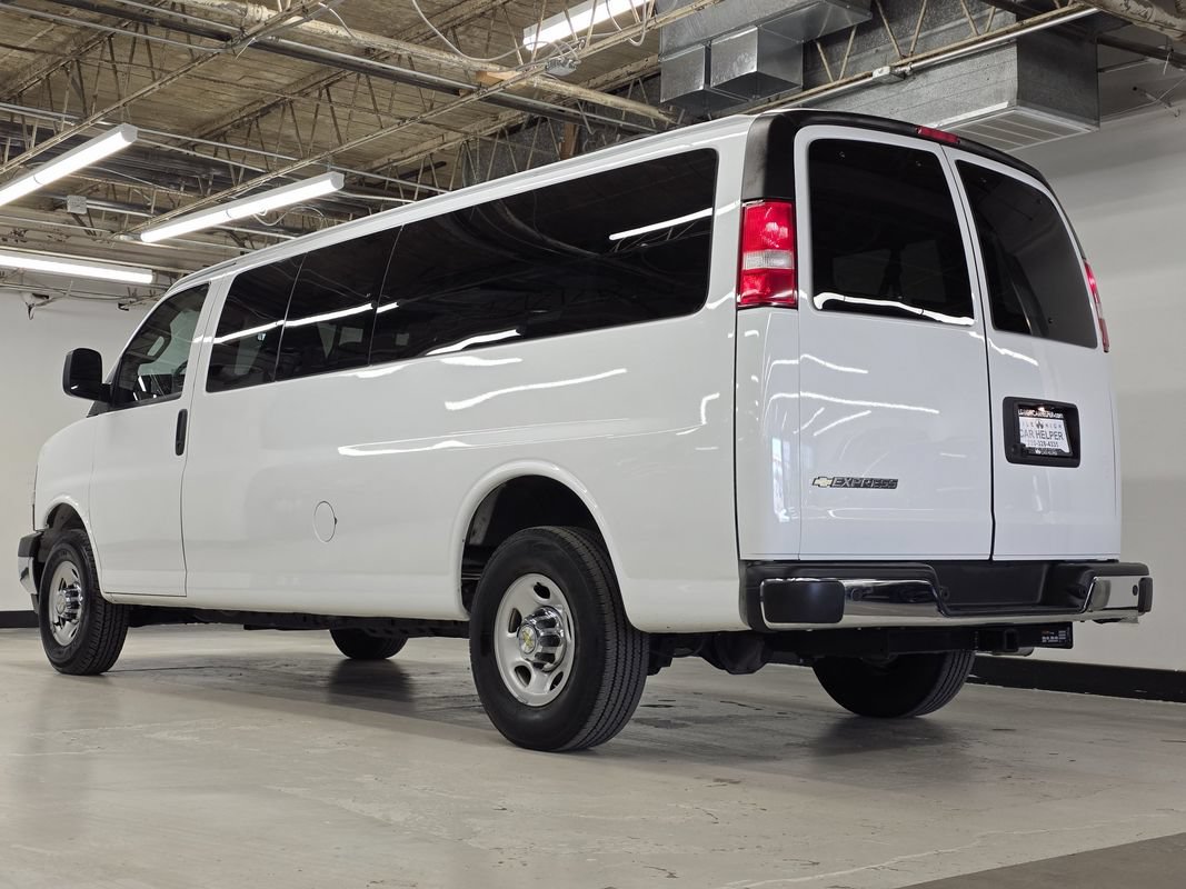Used 2024 Chevrolet Express 3500 LT w/ LT Preferred Equipment Group RWD image 12