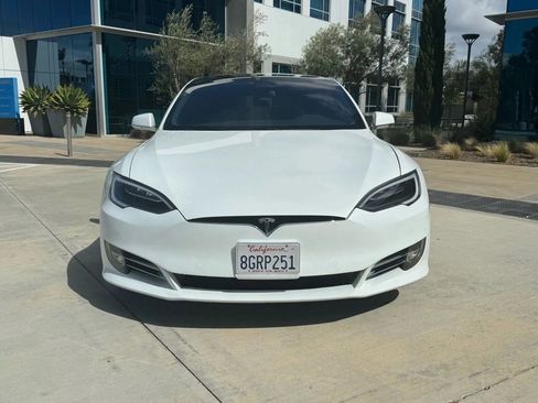 Used 2018 Tesla Model S 75D AWD/4WD image 2