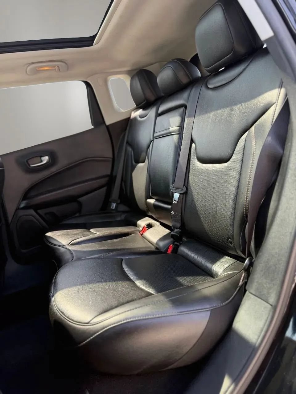 Used 2019 Jeep Compass Limited AWD/4WD image 13