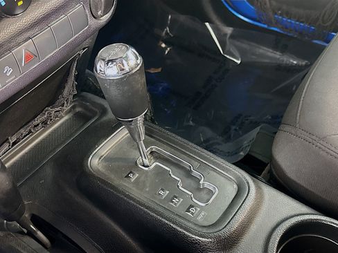 Used 2016 Jeep Wrangler Sport AWD/4WD image 19