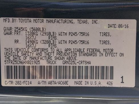 Used 2017 Toyota Tacoma SR5 w/ Tow Package RWD image 33