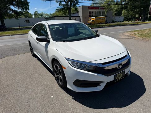 Used 2017 Honda Civic LX image 3