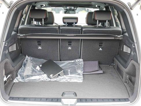 Used 2023 Mercedes-Benz EQB 350 4MATIC SUV image 25