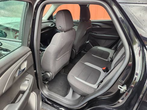 Used 2023 Chevrolet TrailBlazer LS AWD/4WD image 14