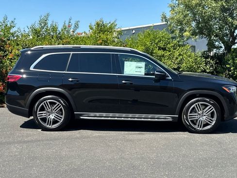 New 2025 Mercedes-Benz GLS 450 4MATIC image 2
