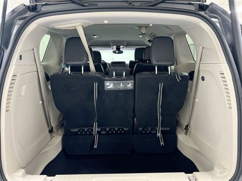 Used 2017 Chrysler Pacifica Touring-L Plus image 24