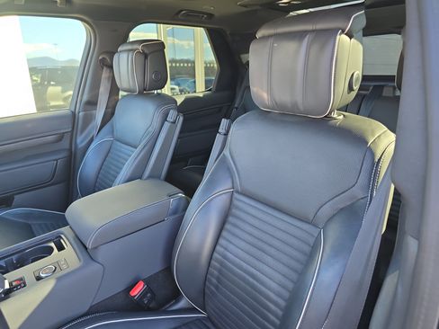 Certified 2021 Land Rover Discovery HSE R-Dynamic image 22