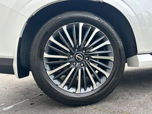 Used 2026 Nissan Armada Platinum Reserve RWD image 18