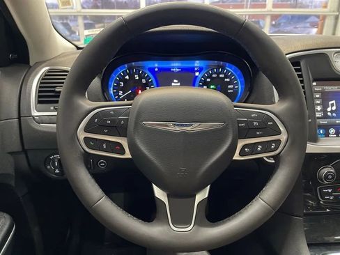 Used 2023 Chrysler 300 Touring L w/ Popular Equipment Group image 18