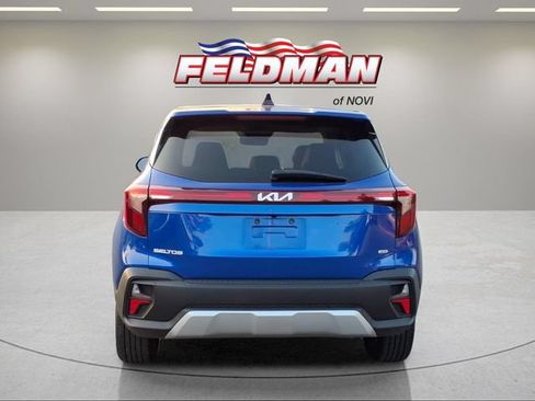 Used 2024 Kia Seltos LX AWD/4WD image 4