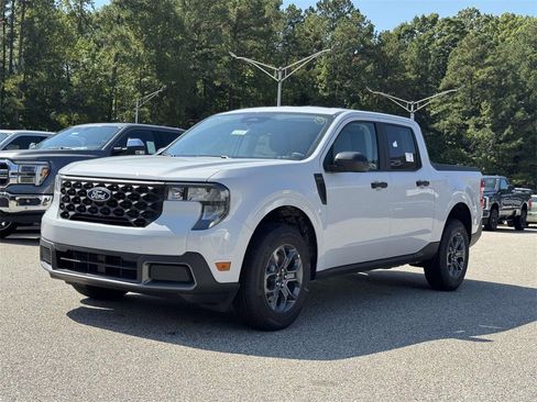 New 2025 Ford Maverick XLT image 22