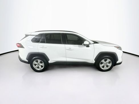 Used 2019 Toyota RAV4 XLE w/ Convenience Package AWD/4WD image 10