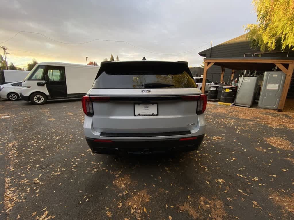 Used 2026 Ford Explorer ST-Line AWD/4WD image 5