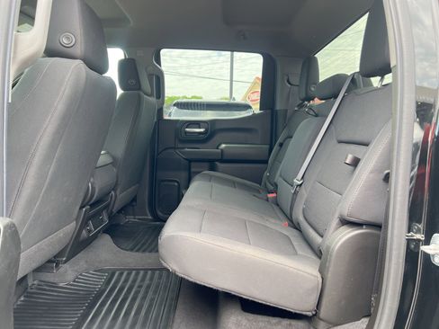 Used 2022 Chevrolet Silverado 1500 Custom Trail Boss w/ LPO, Dark Essentials Package AWD/4WD image 44