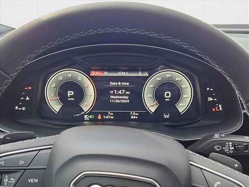 New 2025 Audi Q8 Premium w/ Black Optic Package image 11