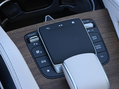 Used 2024 Mercedes-Benz GLS 450 4MATIC image 23